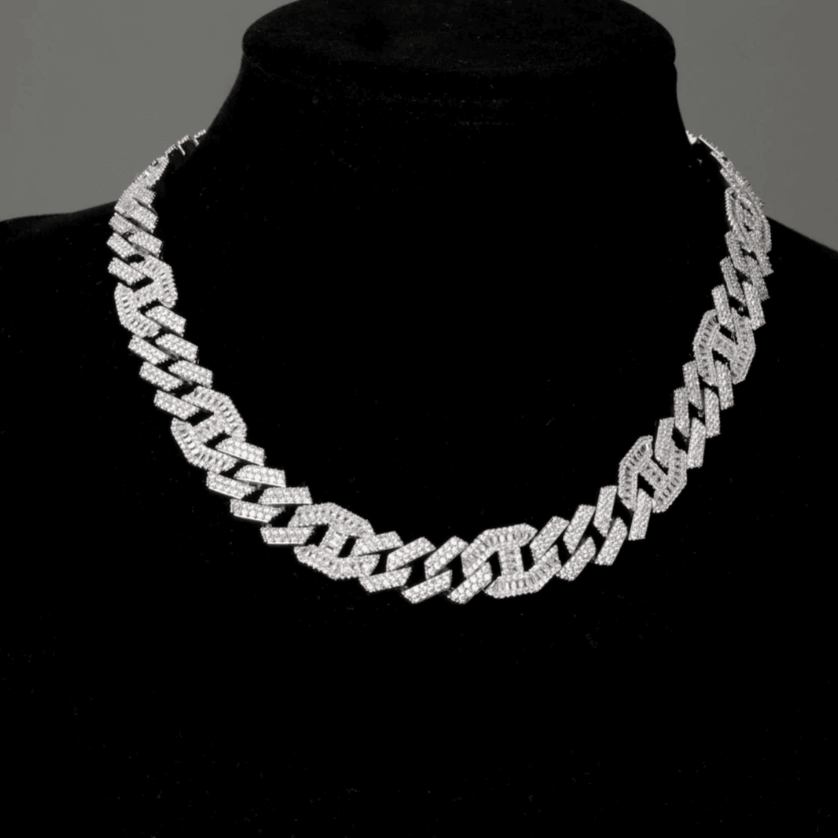 14MM PRONG BAGUETTE GUCCI CURB CHAIN 18K - ICECI