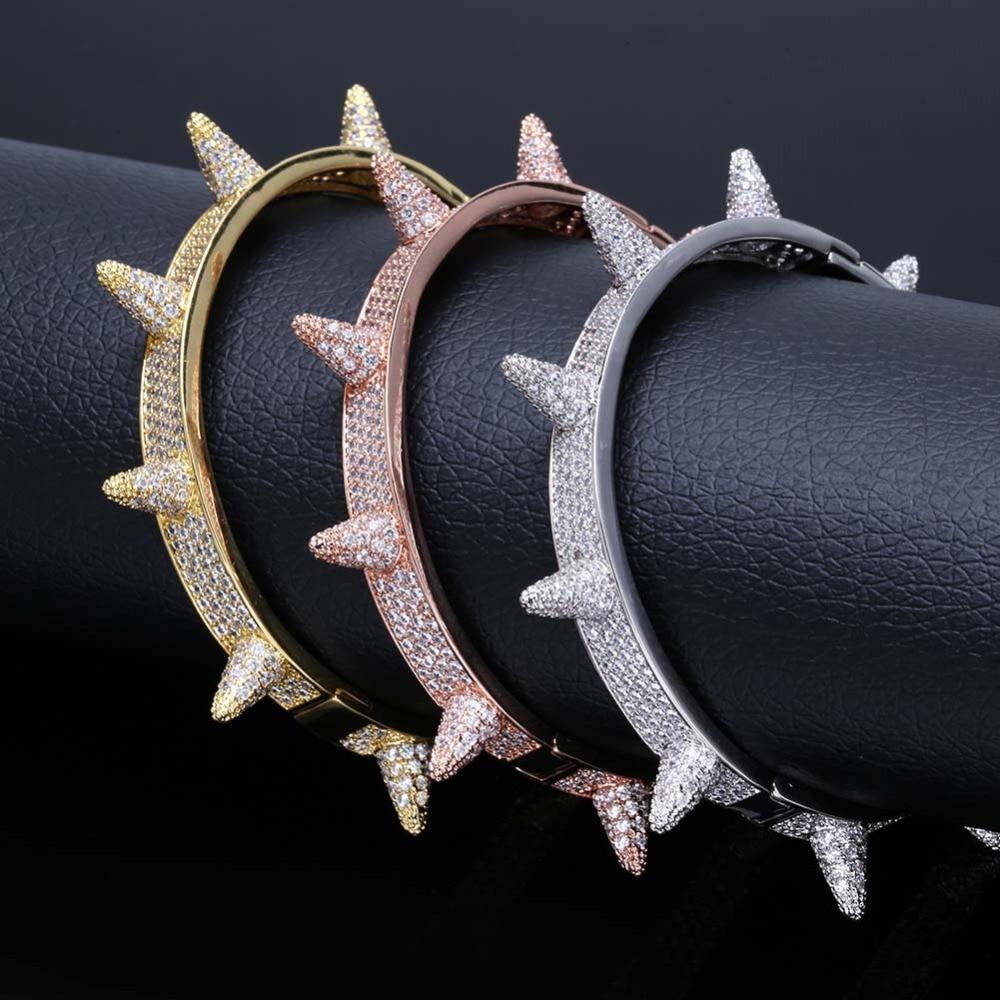 ICY SPIKE RIVETS CUFF 18K - ICECI