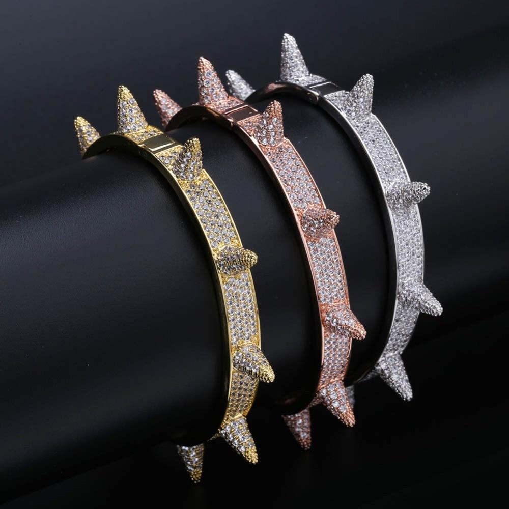 ICY SPIKE RIVETS CUFF 18K - ICECI
