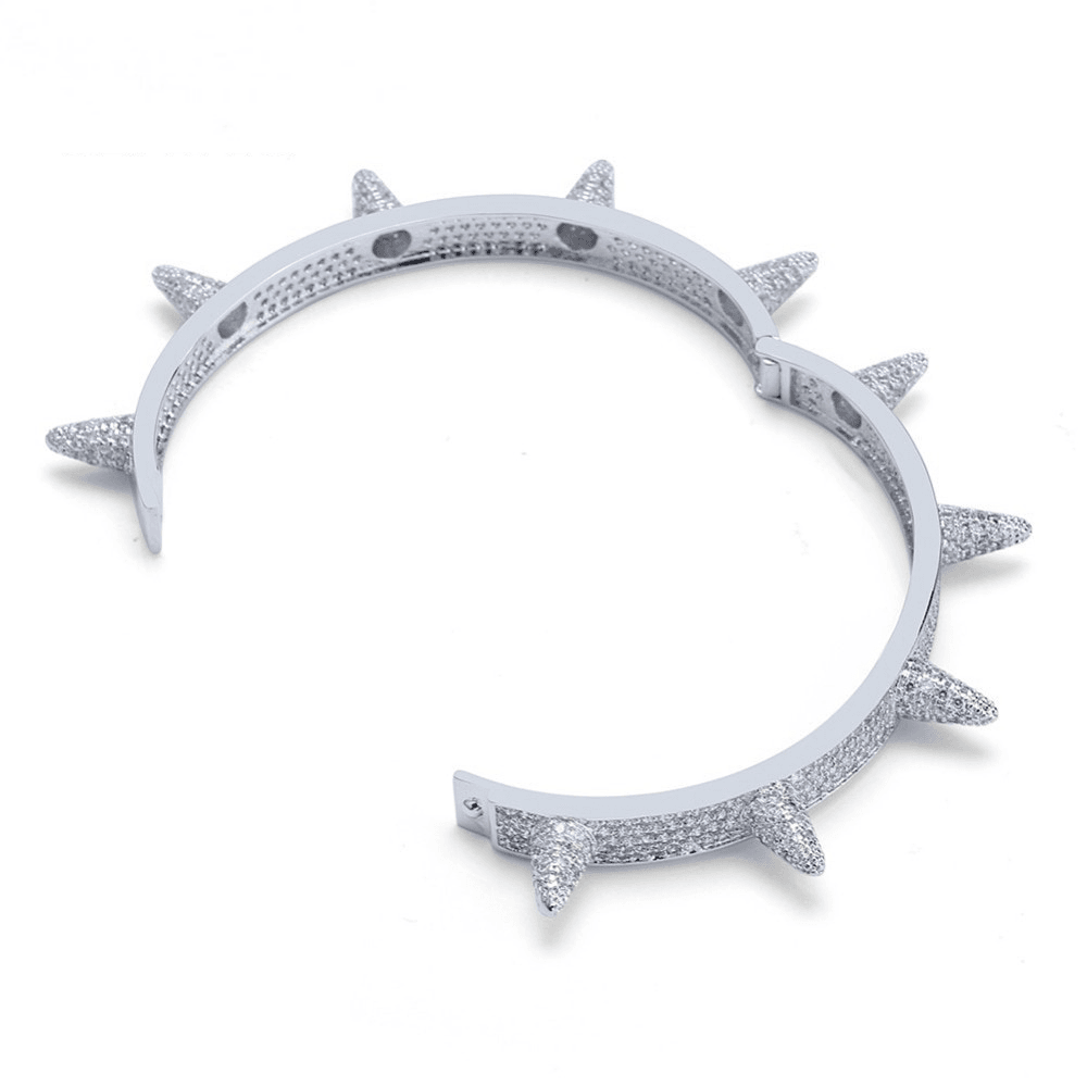 ICY SPIKE RIVETS CUFF 18K - ICECI
