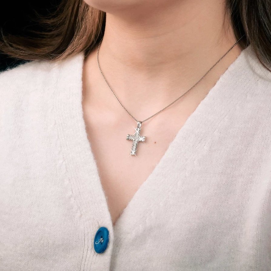 Rope Layered Cross Pendant 18K x Moissanite - ICECI
