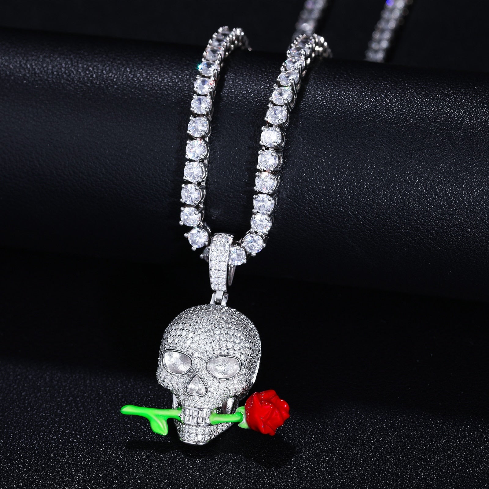 Rose Skull Pendant 18K x Moissanite - ICECI
