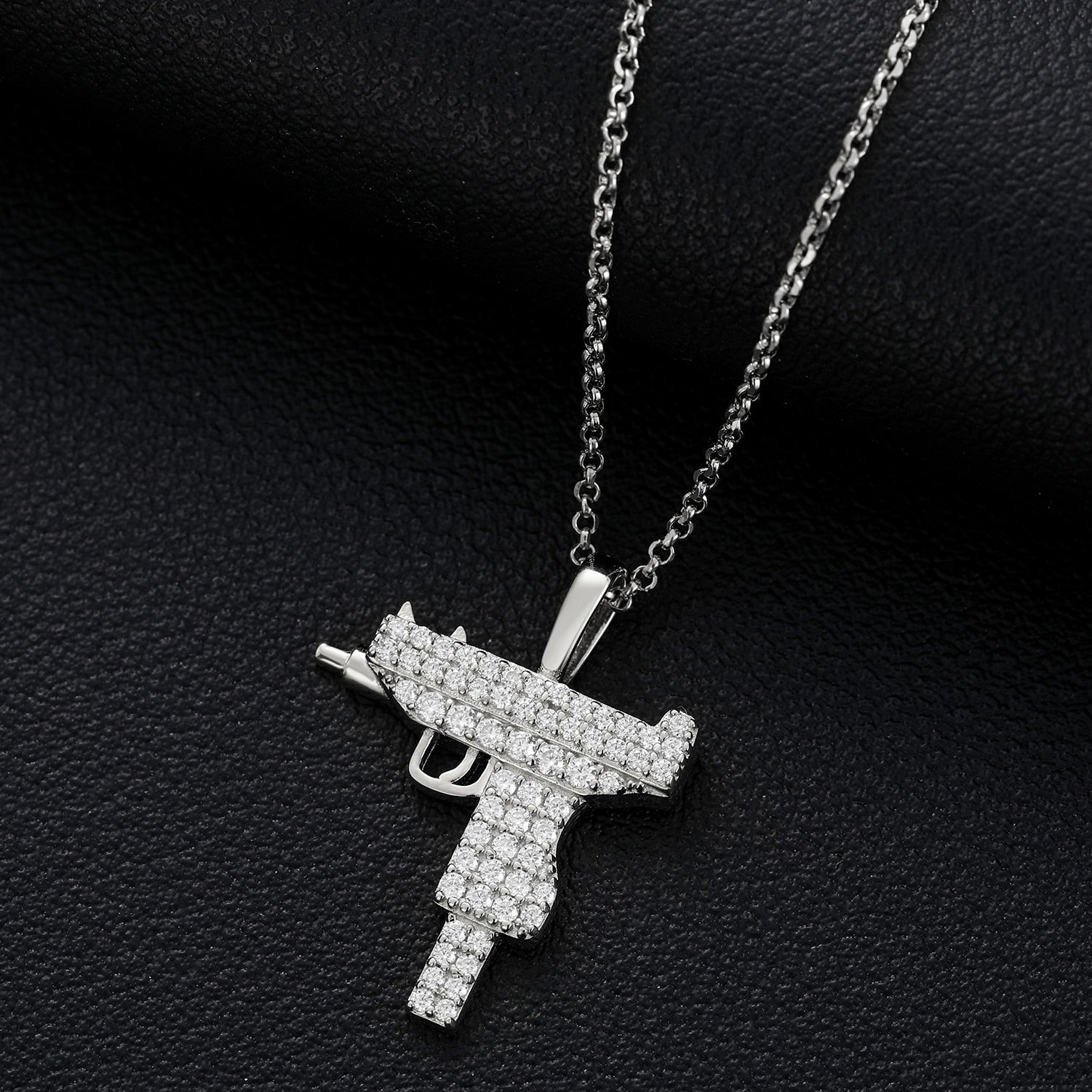 Uzi Pendant 18K x Moissanite - ICECI