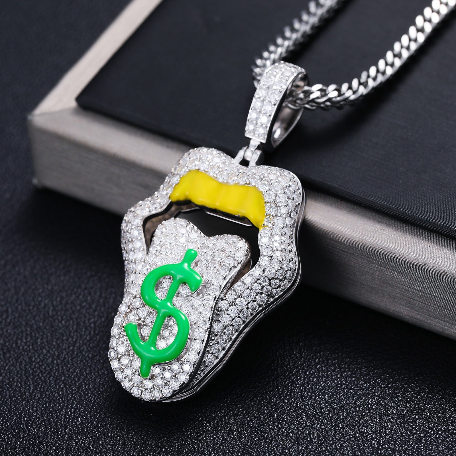 Money Mouth Pendant 18K x Moissanite - ICECI