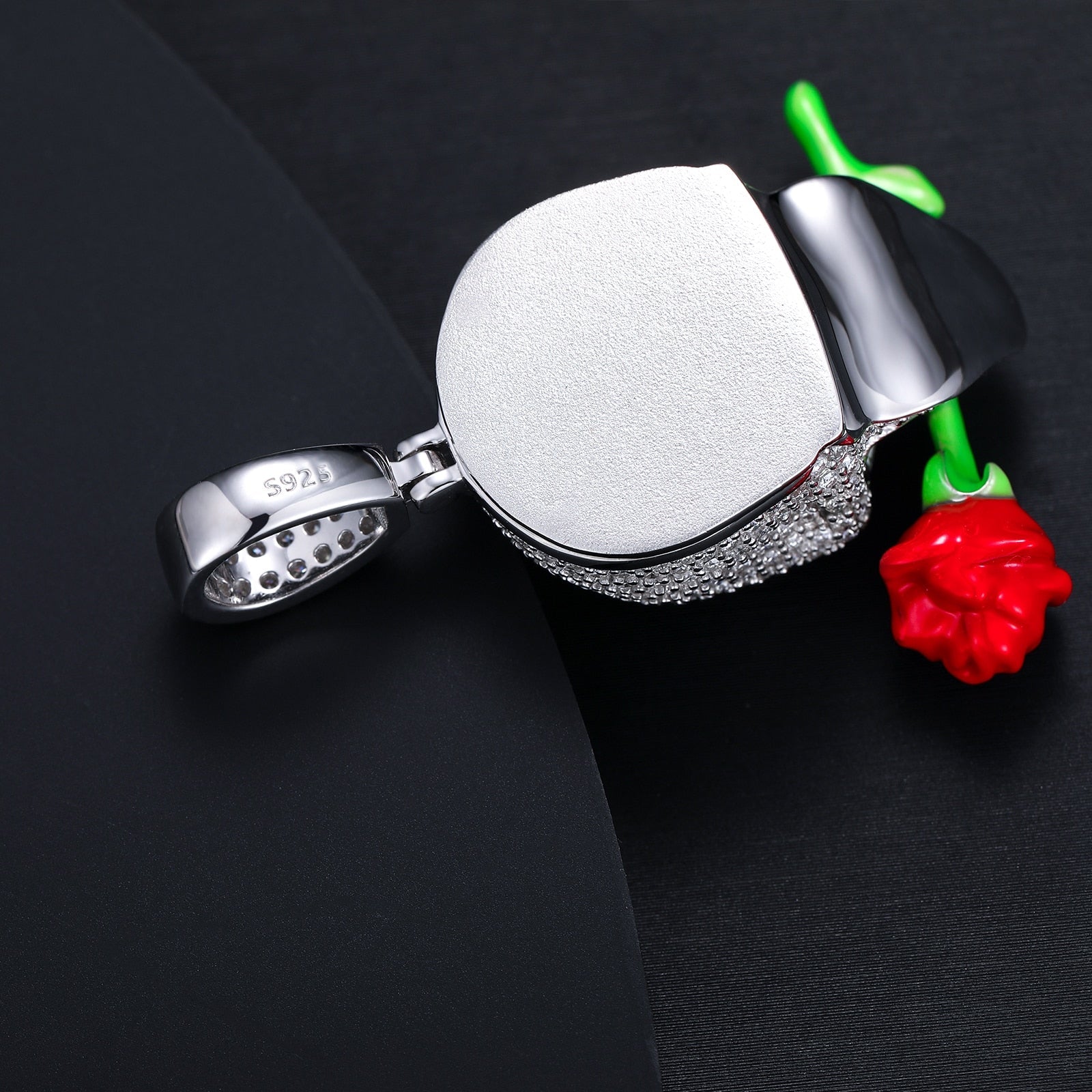 Rose Skull Pendant 18K x Moissanite - ICECI