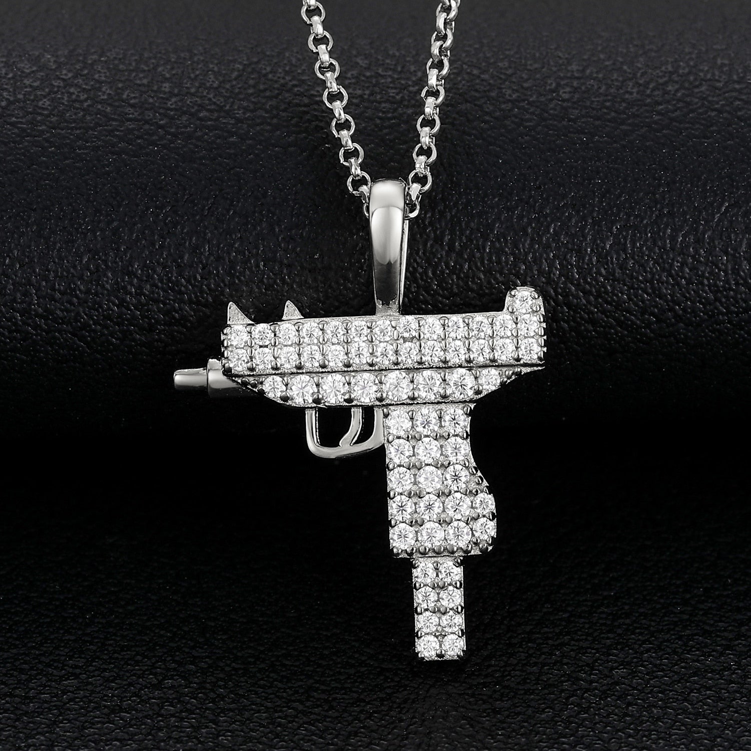 Uzi Pendant 18K x Moissanite - ICECI