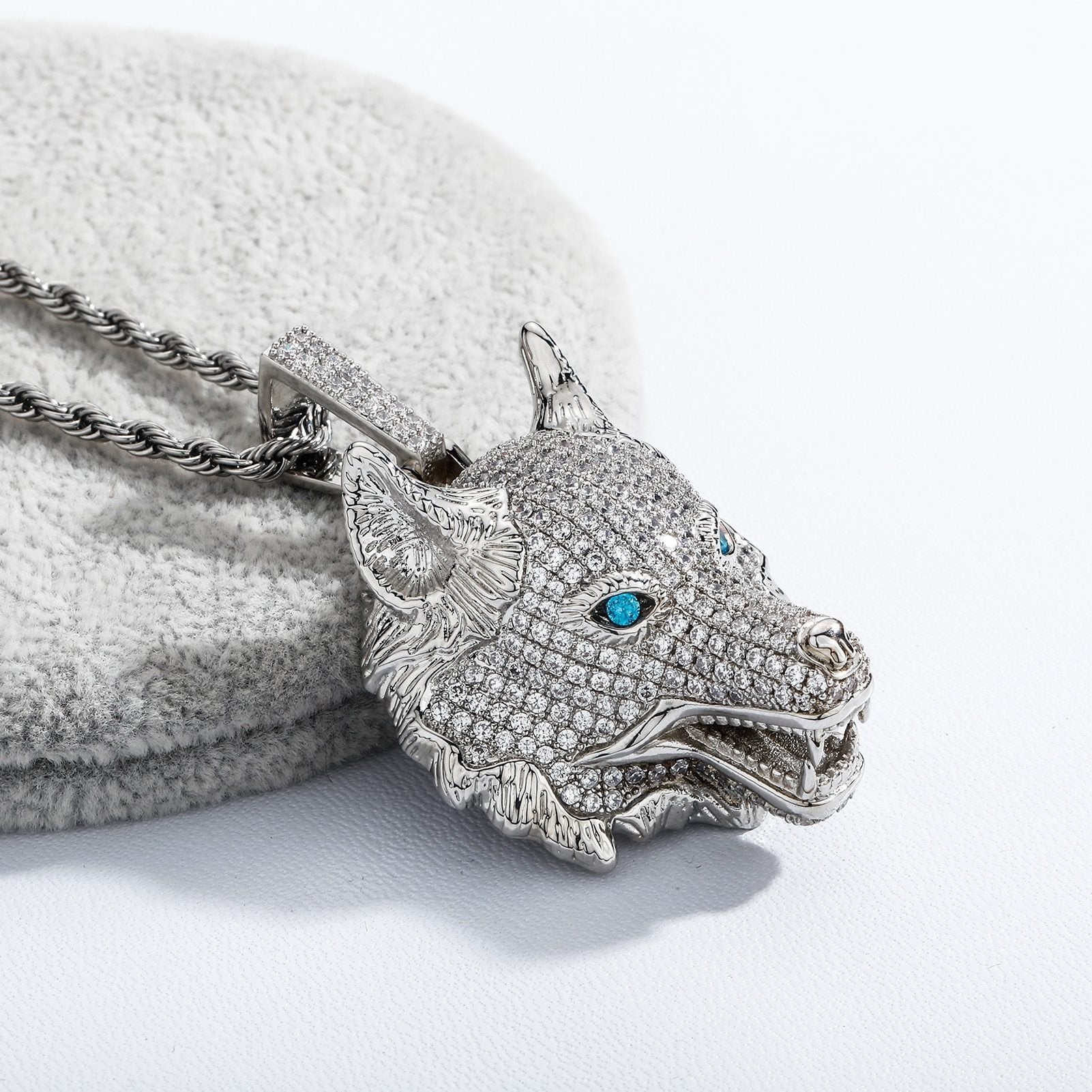 WOLF HEAD PENDANT 14K - ICECI